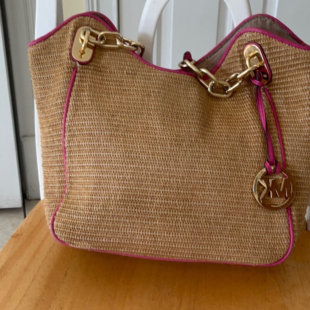 Michael KorsStylish Tan and Pink Women's Bag - Picture 5 of 9